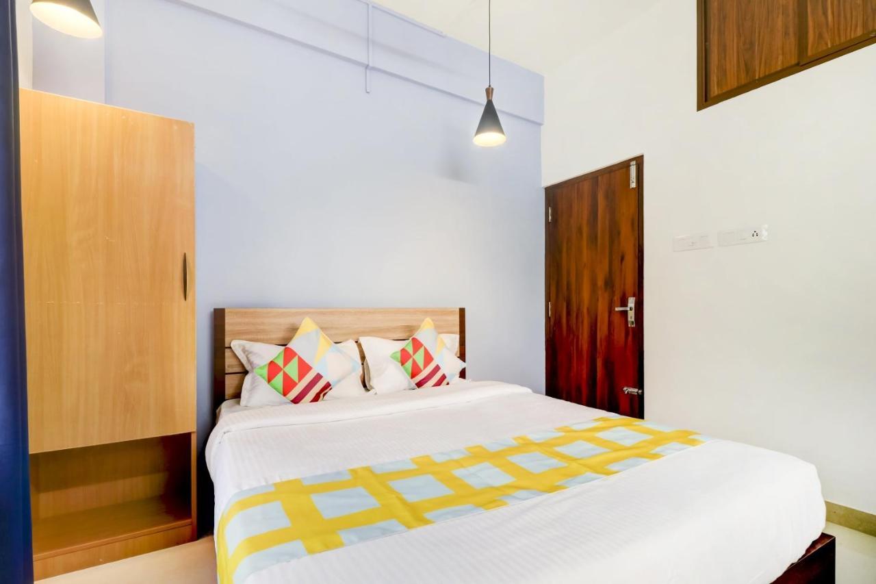Oyo Home 78041 Luxurious Stay Sastha Homes Kozhikode Bagian luar foto