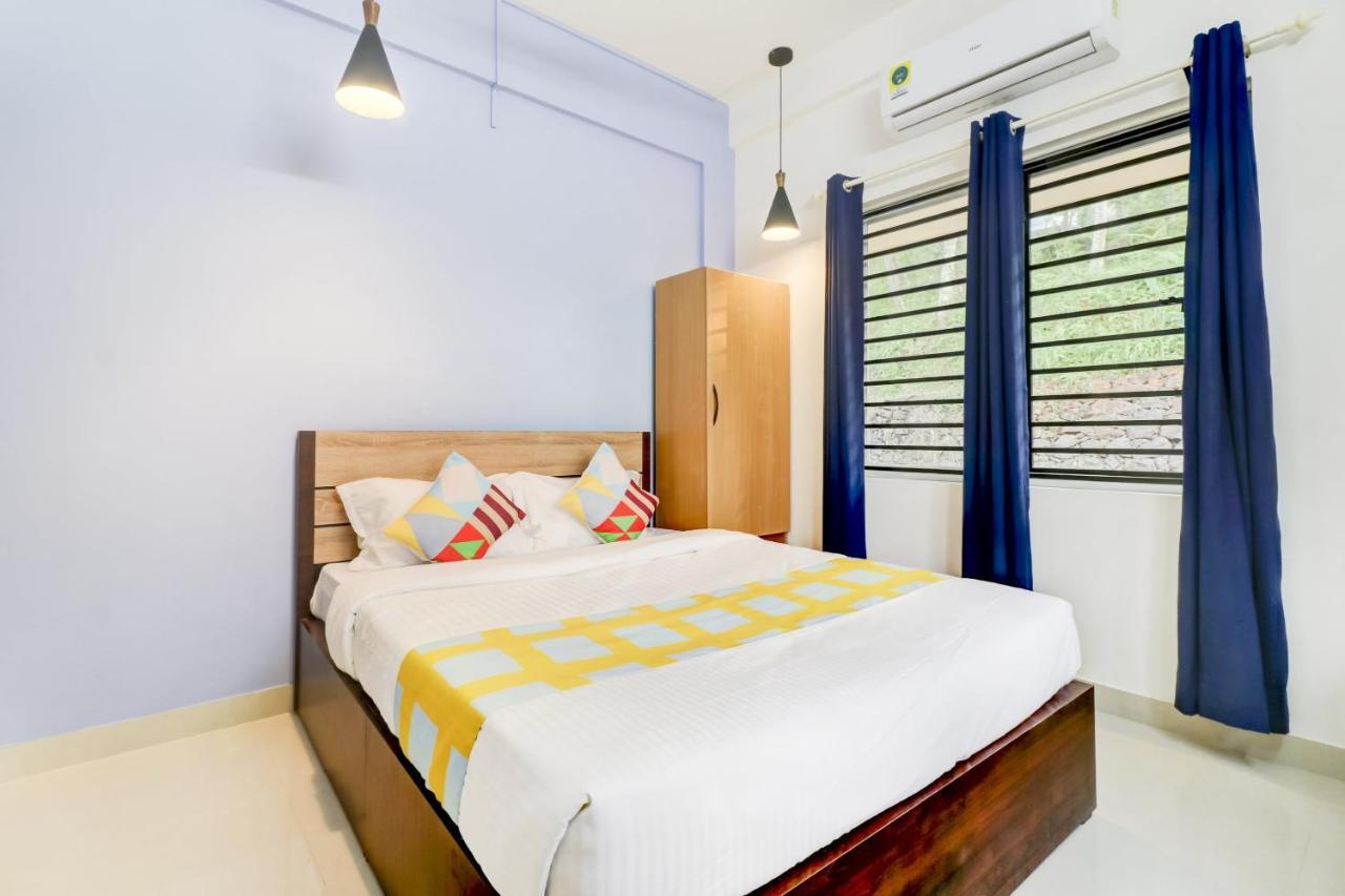 Oyo Home 78041 Luxurious Stay Sastha Homes Kozhikode Bagian luar foto