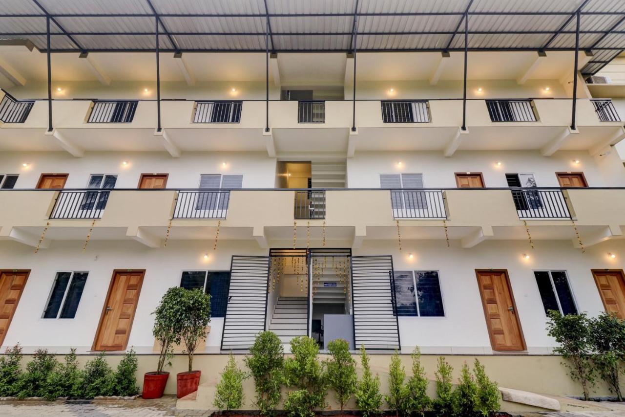 Oyo Home 78041 Luxurious Stay Sastha Homes Kozhikode Bagian luar foto