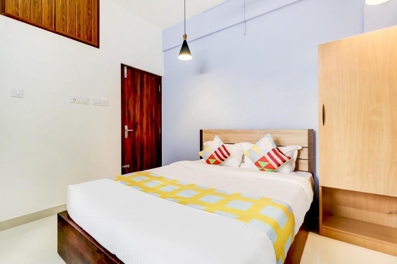 Oyo Home 78041 Luxurious Stay Sastha Homes Kozhikode Bagian luar foto